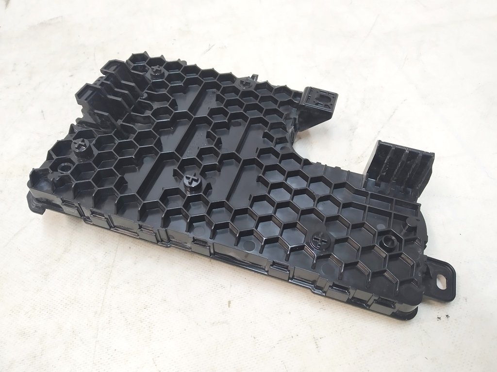 2 Carrocería controlador lado izquierdo PREM REV02 Tesla modelo Y 1497847-02-D