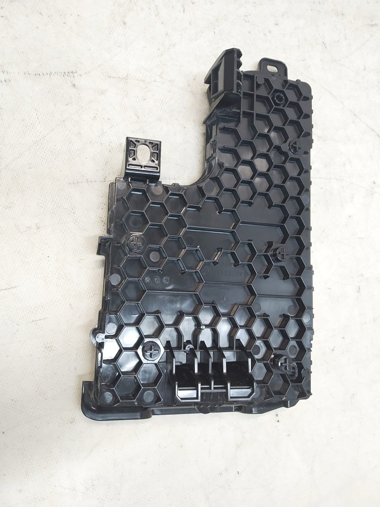 2 Carrocería controlador lado izquierdo PREM REV02 Tesla modelo Y 1497847-02-D