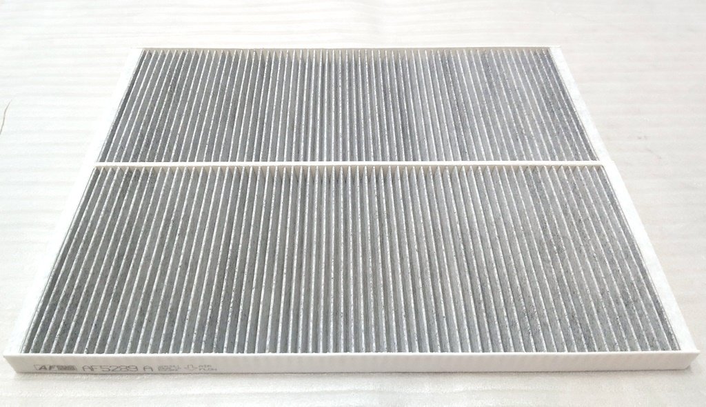 ☆テスラ純正☆モデル3/モデルY☆ダッシュボードトリム＆ドアトリム