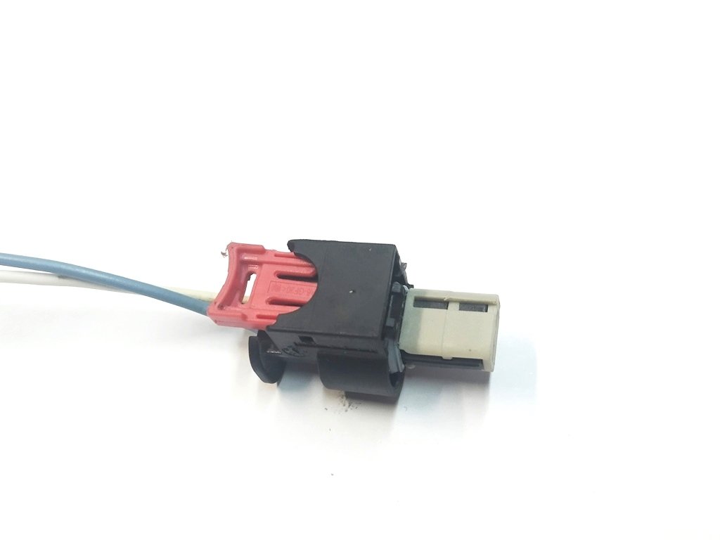 Konektorový (čipový) generátor šumu reproduktoru pro chodce DELPHI X602 Tesla model 3, model Y 1299965-00-A