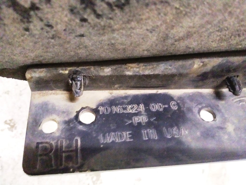 4 Підкрилок задній правий (ганчірка) (MSR) 1016327-00-G