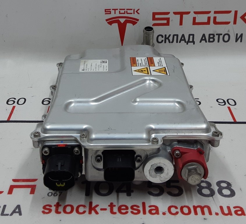 9 DCDC-Wandler REV00 Tesla Model S REST 1028664-00-K
