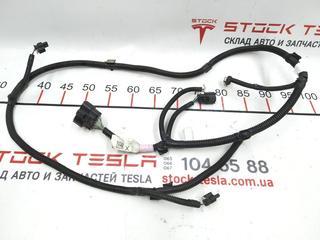 前保险杠接线（拆解） Tesla Model X 1032433-00-G