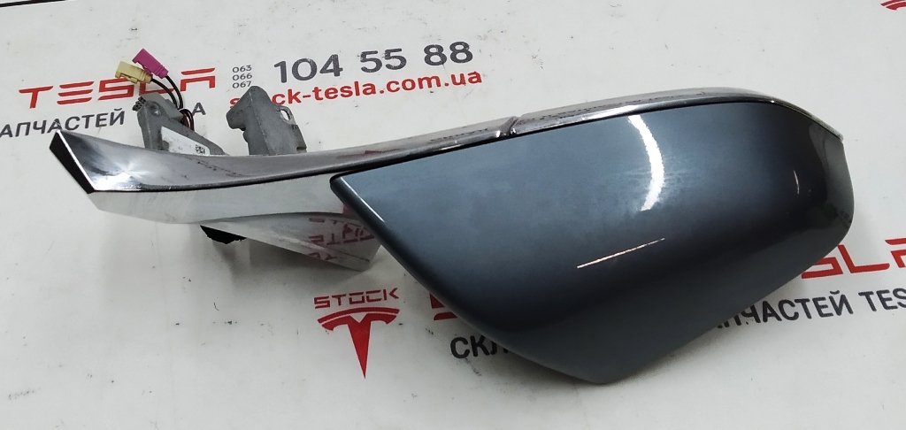 3 1041318-00-G z Lusterko zewnętrzne prawe PREMIUM, kompletne (uszkodzone, nie składa się automatycznie) Tesla model S, model S REST 1041318-00-G