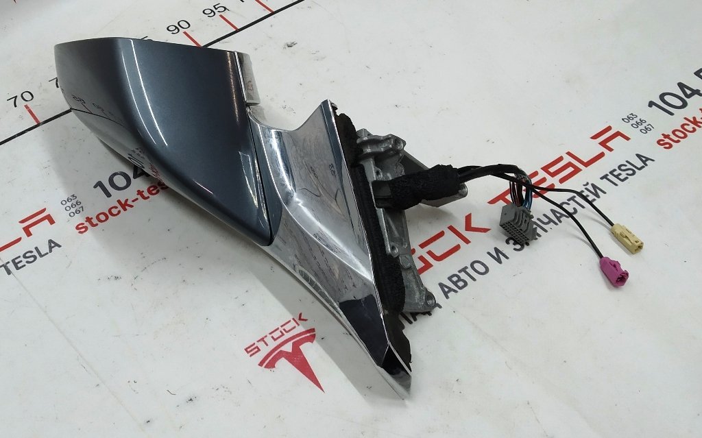 3 1041318-00-G z Lusterko zewnętrzne prawe PREMIUM, kompletne (uszkodzone, nie składa się automatycznie) Tesla model S, model S REST 1041318-00-G