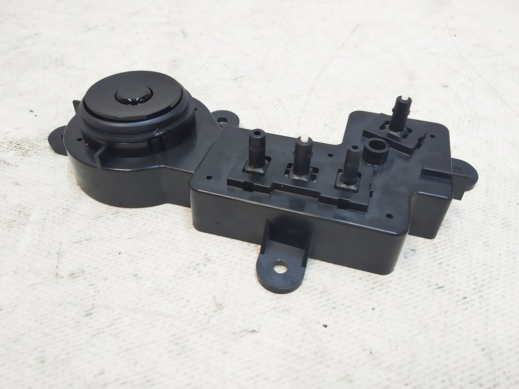 1 1ST ROW SEAT SWITCH ASSEMBLY - LEFT HAND Tesla  model S REST 1049317-00-C