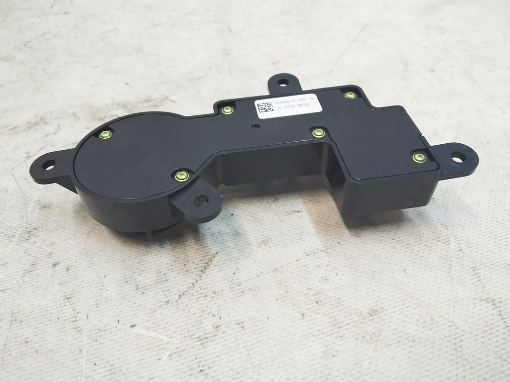 1 1ST ROW SEAT SWITCH ASSEMBLY - LEFT HAND Tesla  model S REST 1049317-00-C