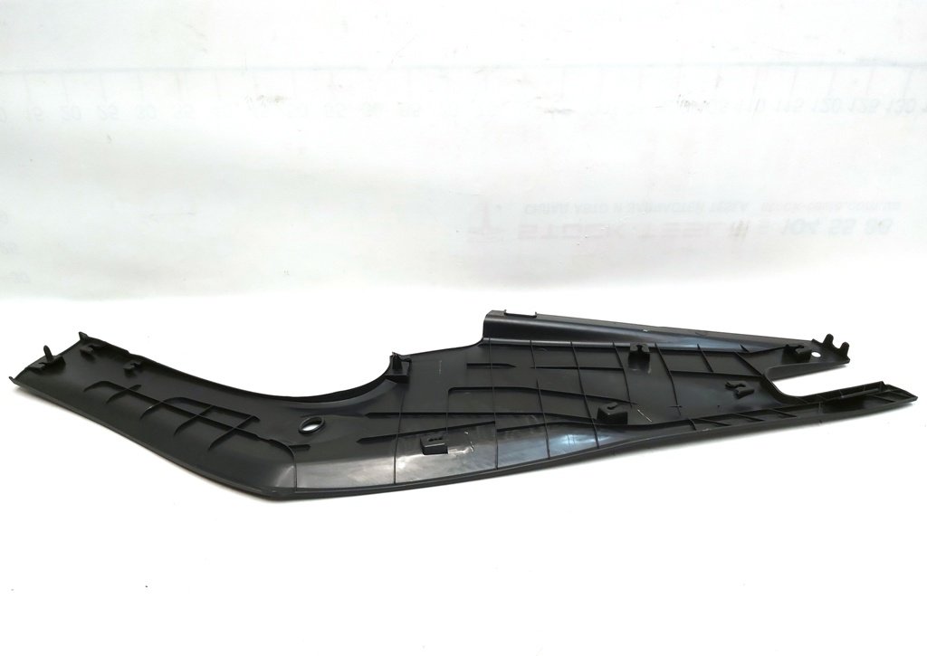 5 Cutie plastic sub capota dreapta AWD Tesla model S REST 1060479-00-B