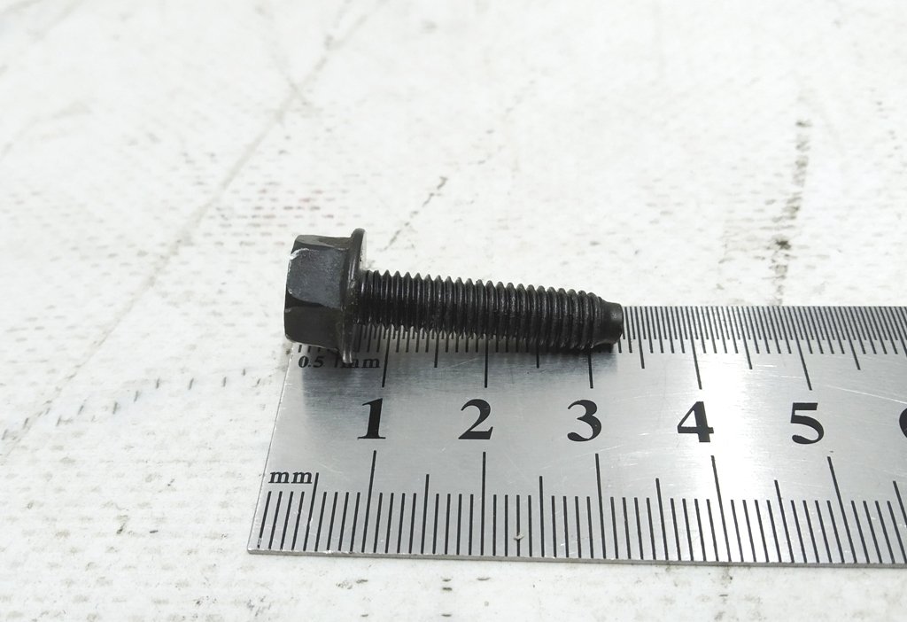 Steering rack bolt М6 32mm Tesla model X S REST 107080100F