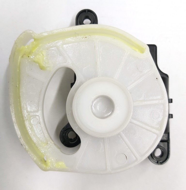 4 Intake actuator - service MSR HVAC D332-AN6AA Tesla model S REST 1139238-00-A