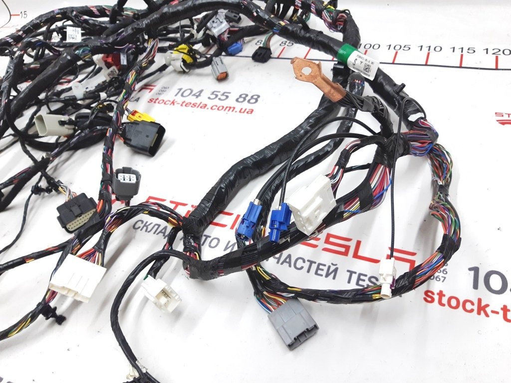 1 3004423-00-A Arnés del tablero del cuerpo (inferior) TASC2 EUNACP AWD Tesla modelo S REST 3004423-00-A