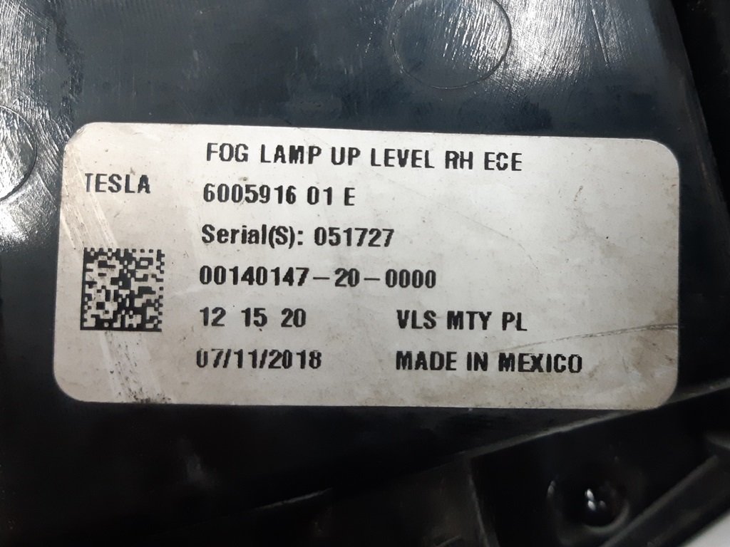 6005916-01-E x Luz antiniebla derecha (completa) FRT FOG ECE UE dañado Tesla modelo S, modelo S REST 6005916-00-G