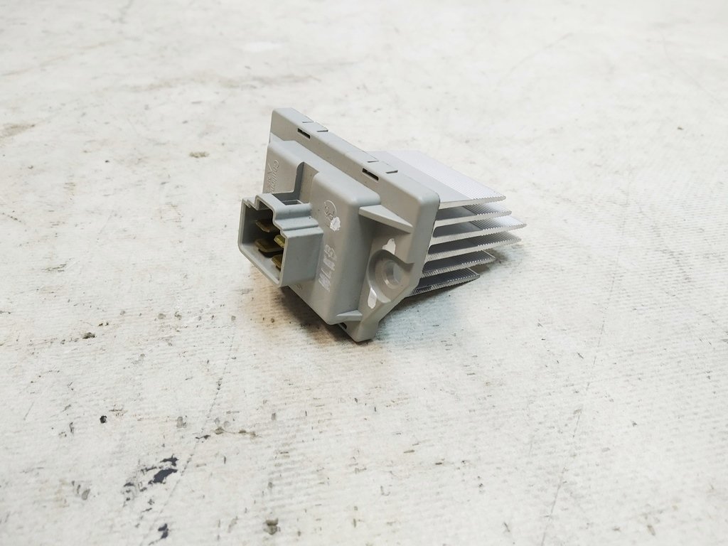 2 Ovladač ventilátoru (termostat) pro montáž klimatizační jednotky (sporáku) Tesla model S REST, model X 6008246-00-B