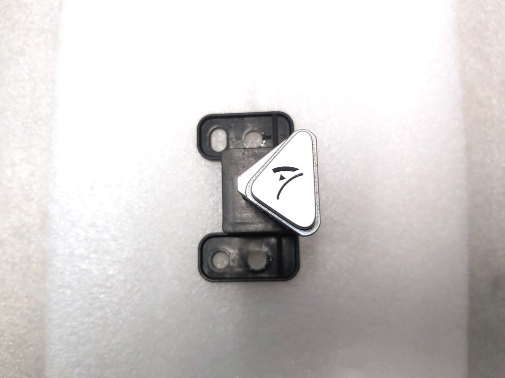 3 Switch, Glove Box, IP Tesla Model S, Model S REST, Model X 6008906-00-C
