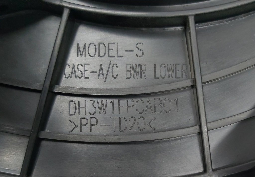 1 Piekarnik (klimatyzator) wentylator spiralny dolny Tesla model S REST model X DH3W1FPCAB01