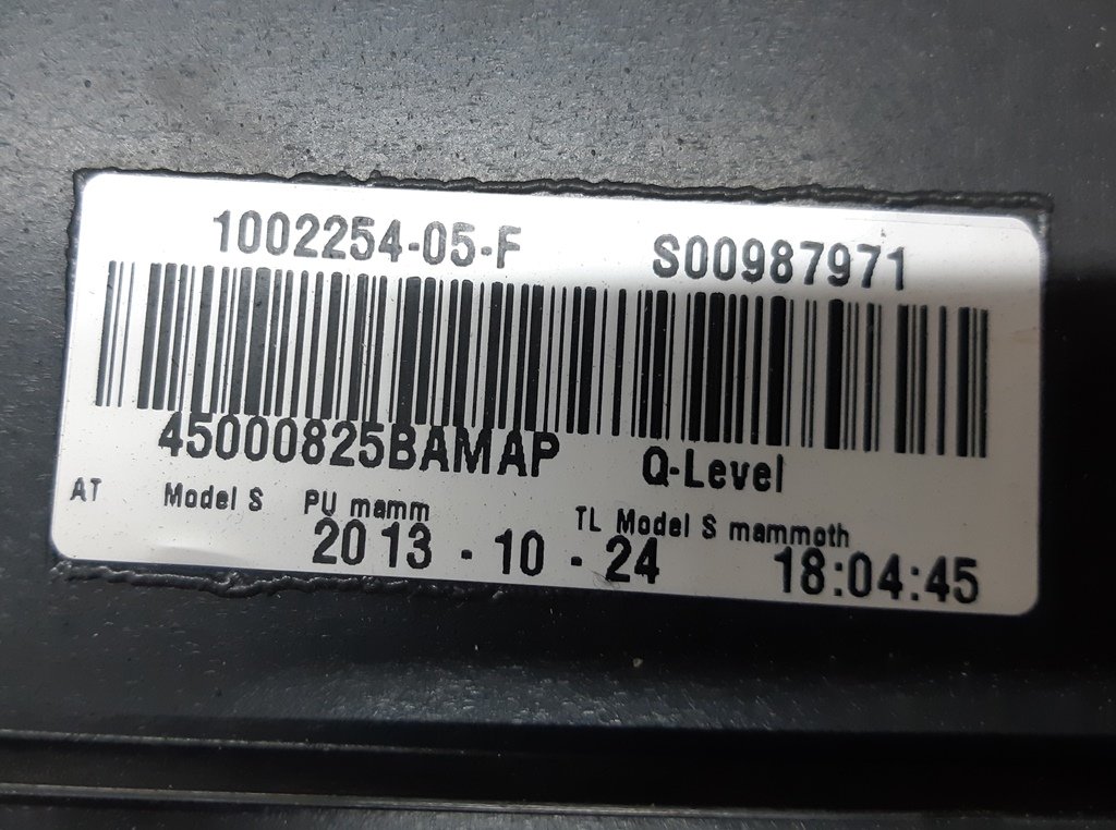 8 Palubní deska (černá umělá kůže) PUR/PUR BLK Tesla model S, model S REST 1060695-10-D