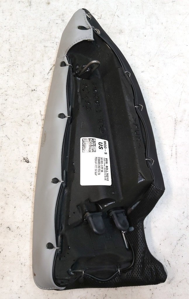 4 クッション 2列目シート左 PREM GREY テスラ モデルS、モデルS REST 1006402-04-A
