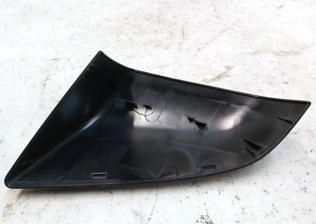 6 Osłona lusterka zewnętrznego górna prawa (łuska) PBSB uszkodzona Tesla model S, model S REST 1010104-00-A