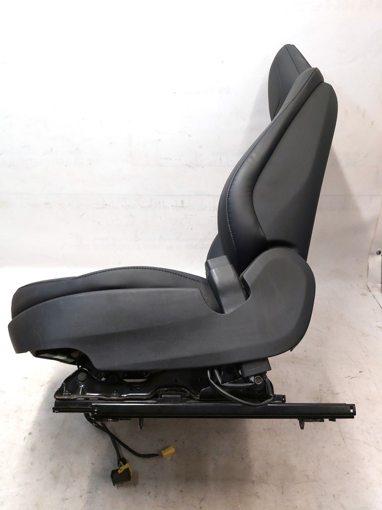 2 助手席アセンブリベースBLK（Gen 1、Wide Head Restraint、Pocketなし）Tesla Model S、Model S REST 1013089-01-C-C