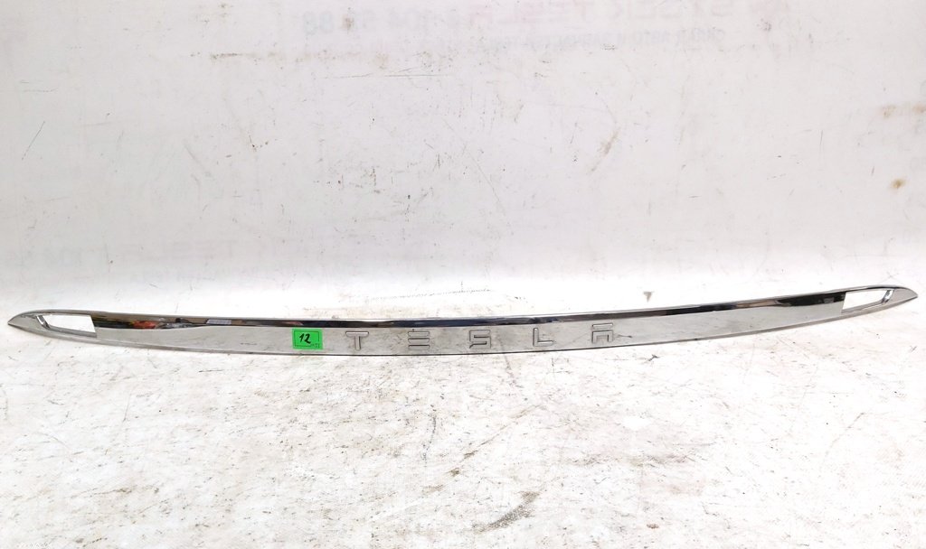 10 Decorat capacul portbagajului TESLA cromat (cu litere) cu deteriorare Tesla model S, model S REST 1026649-00-E