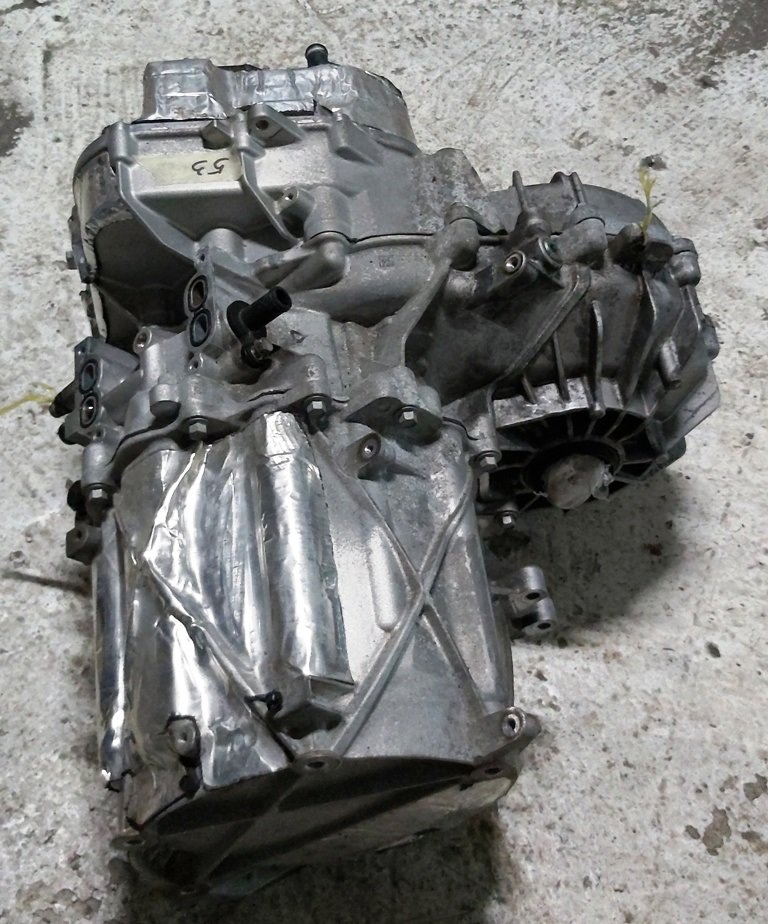 1 Přední motor bez výměníku Tesla model S 1134783-00-J