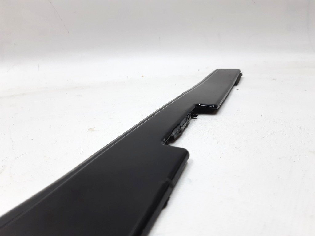 2 Linkes äußeres dekoratives Dachblech aus Metall Tesla Model S 1053618-S0-B