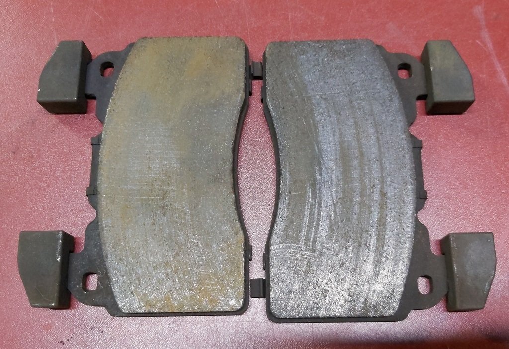 3 تيل فرامل امامي BREMBO عدد 2 6 ملم تسلا موديل S موديل S REST 1055066-00-C