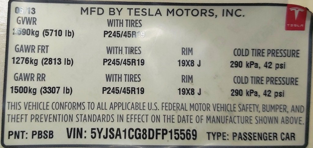 4 带有生产信息的标签（标签、贴纸）基本款 Tesla 型号 S 60 1462927-00-C