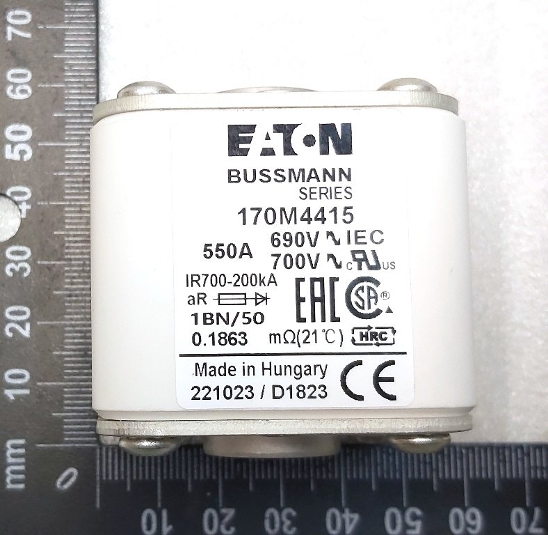 2 メインバッテリーヒューズ 550A Bussmann 170M4415 Tesla モデル S 1089619-00-D
