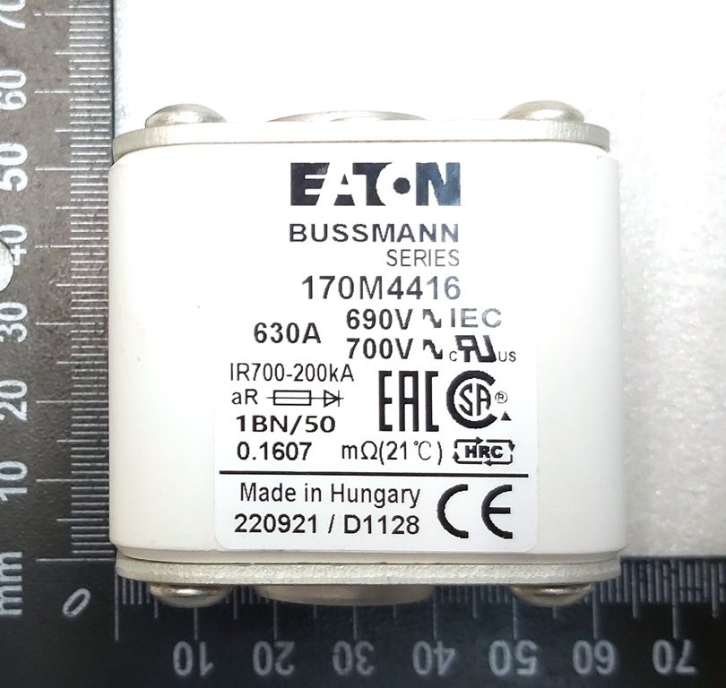 2 メインバッテリーヒューズ 630A Bussmann 170M4416 Tesla モデル S 1089619-00-D