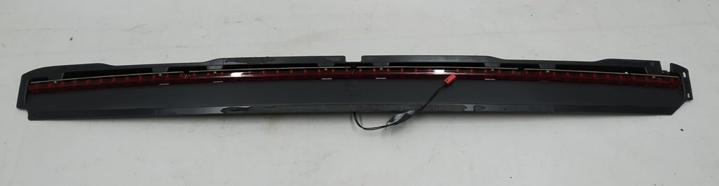 11 CENTER HIGH MOUNTED STOP LIGHT ASSEMBLY Tesla model S, model S REST 6005917-00-F