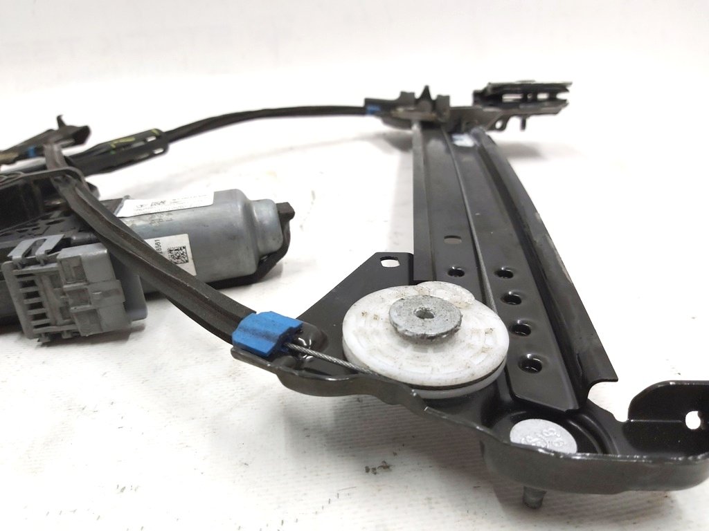 3 Стеклоподъемник задний левый Tesla model S, model S REST 6006334-00-L