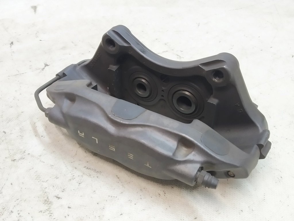 1 Bromsok vänster bak BREMBO (ITALIEN) 20.8661.00 Tesla Model S, Model S REST, Model X 1042641, 1027643, 1007888