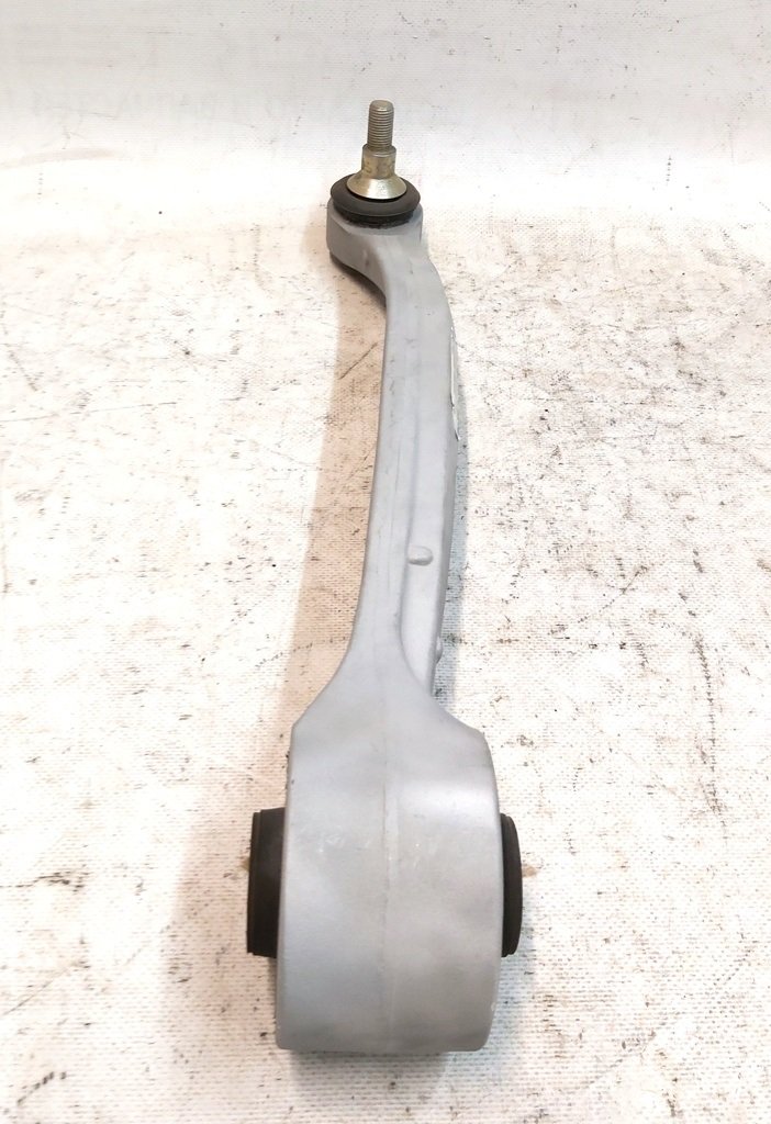 6 Levier inférieur longitudinal gauche ancien échantillon (banane) Tesla modèle S 6007998-00-C