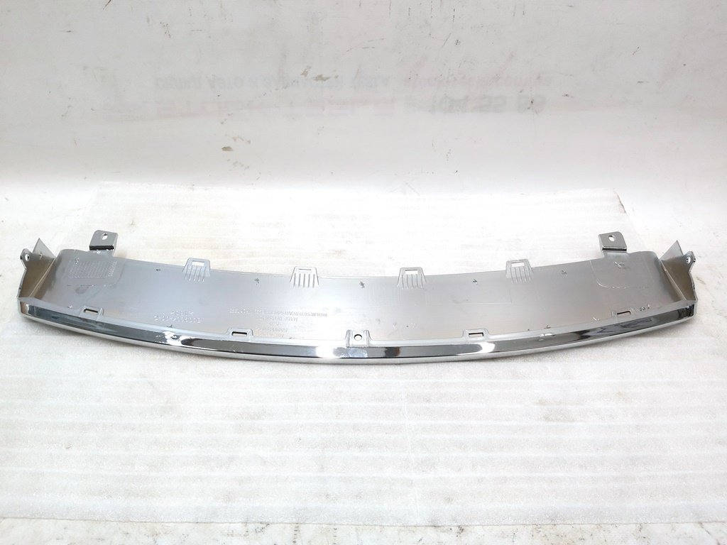 17 ASY TRIM APPLIQUE RR FASCIA CHROME Tesla model S 6009004-00-C