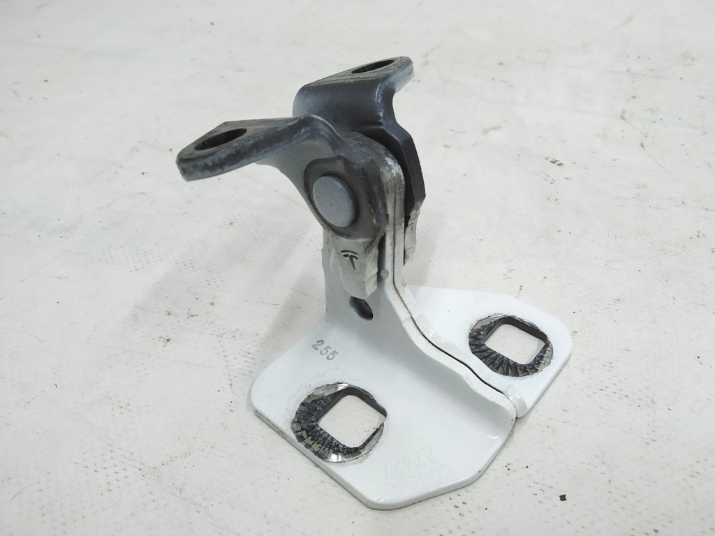 9 6009569-00-E Fram / Bak Höger Nedre Dörrgångjärn Tesla modell S, modell S REST 6009569-00-E