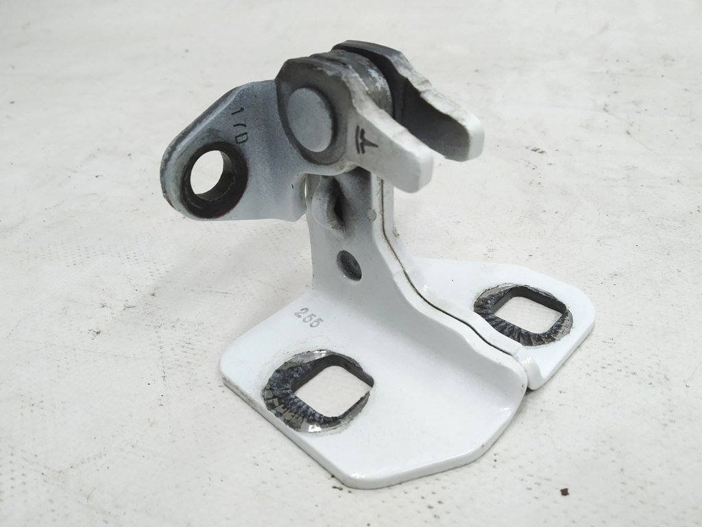 9 6009569-00-E Fram / Bak Höger Nedre Dörrgångjärn Tesla modell S, modell S REST 6009569-00-E