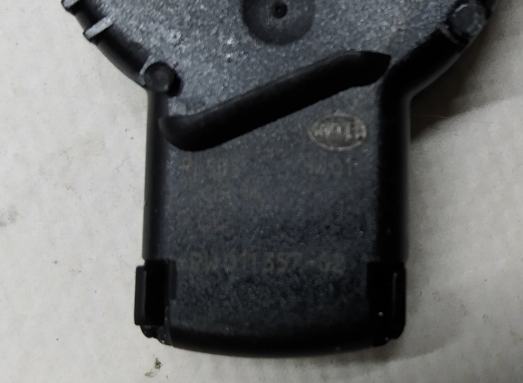 1 Regen- und Lichtsensor ohne Feder Tesla Model S 1011582-00-C