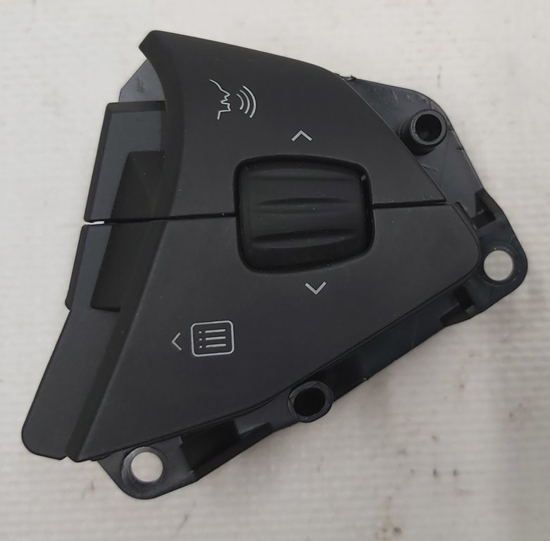 1 Switch button (on the steering wheel) right Tesla model S 1013242-00-B