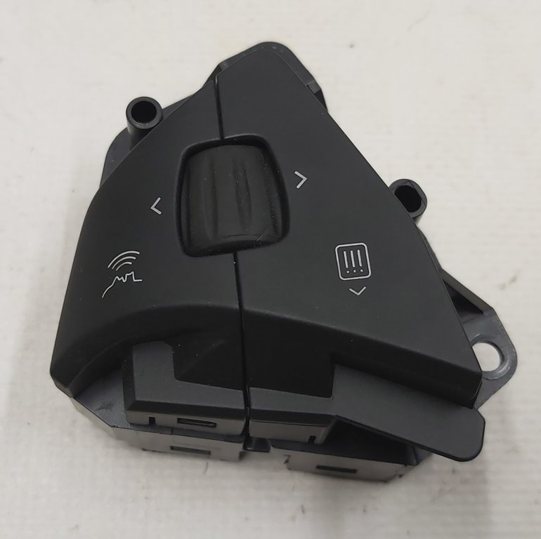 1 Switch button (on the steering wheel) right Tesla model S 1013242-00-B