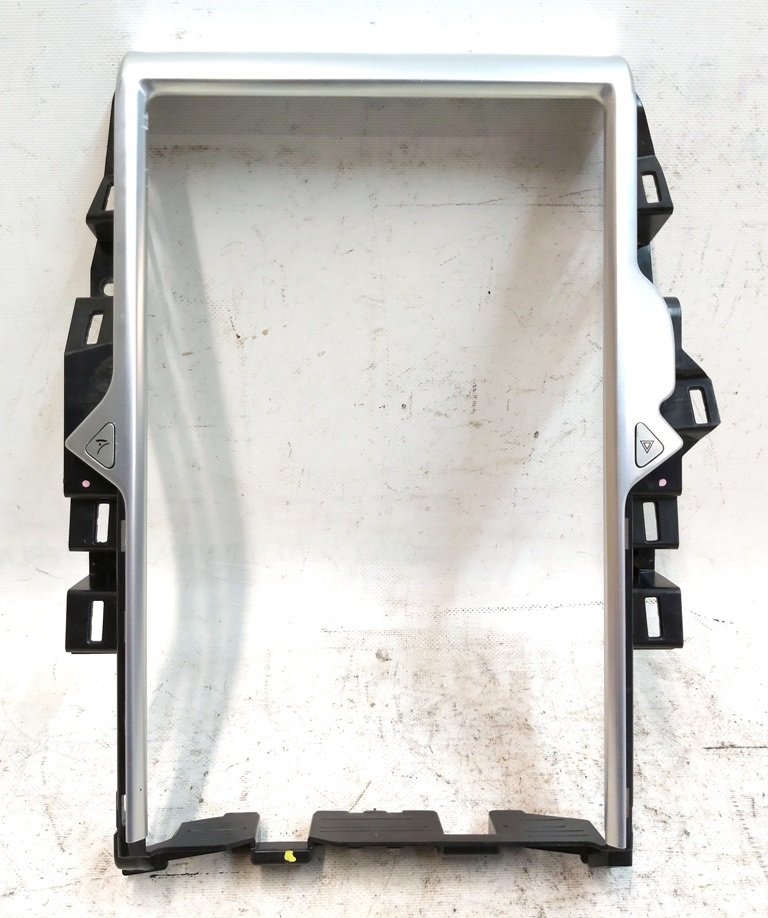 35 Ozdobný rámeček MCU (hlavní monitor) s tlačítky Tesla Model S, Model S REST, Model X 1002294-S0-H