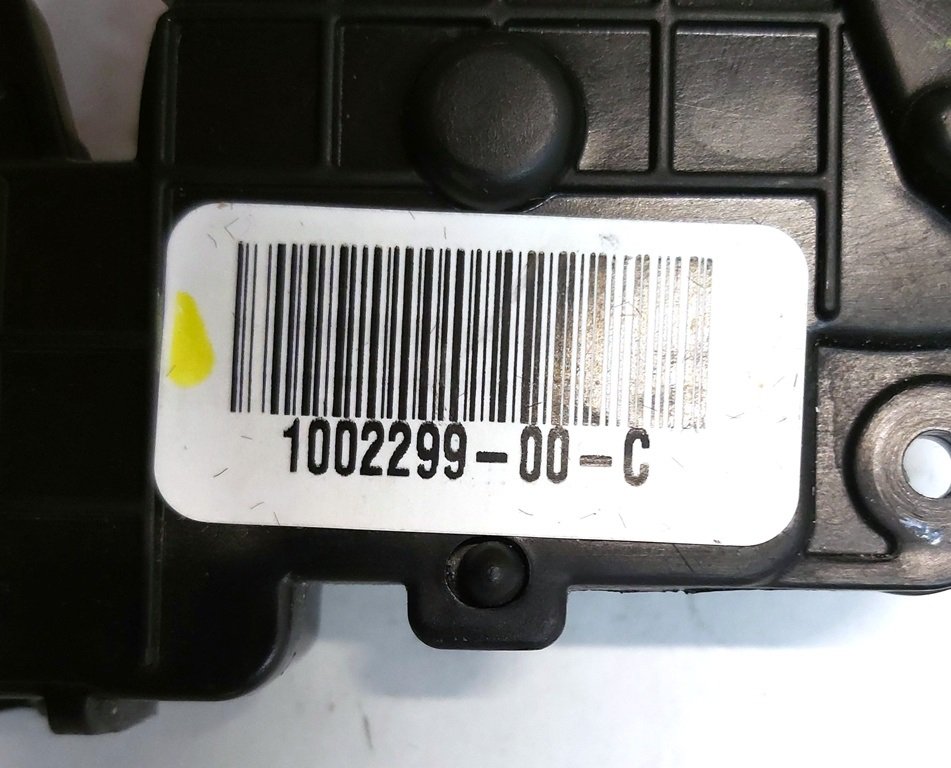 ASY, GLOVE BOX COMP, ACTUATOR Tesla model X 1002299-00-C