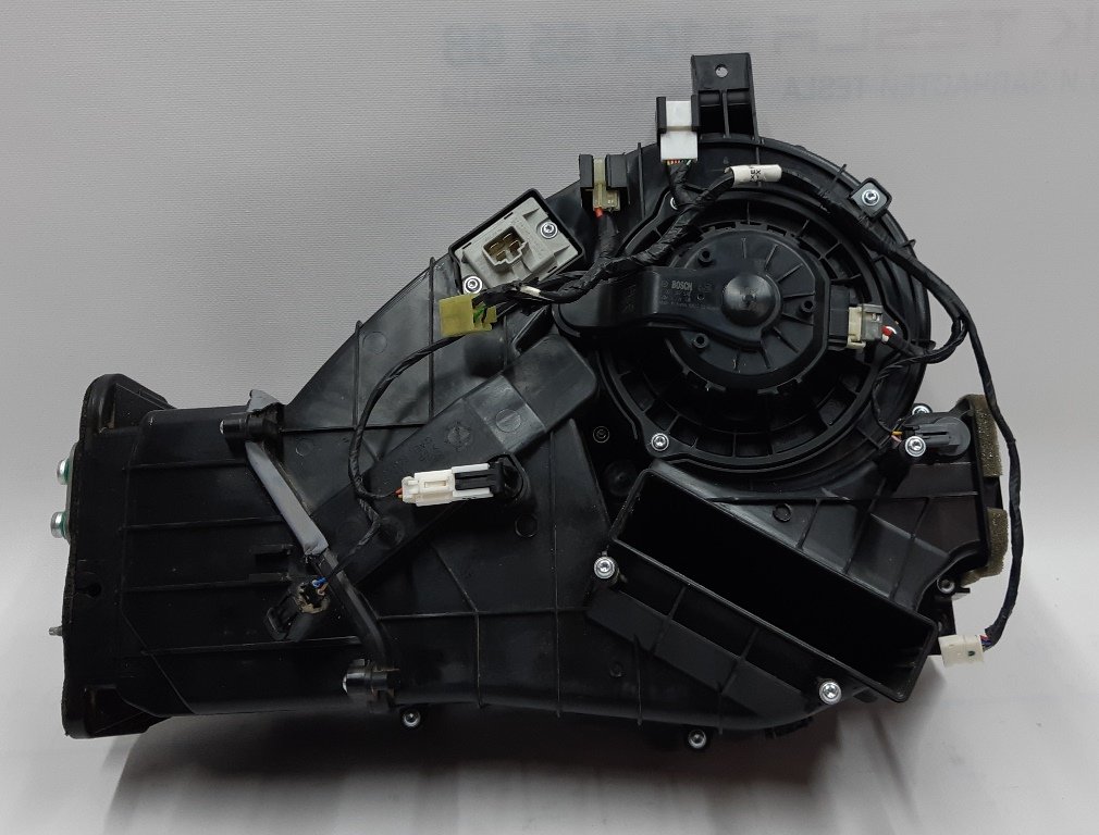 14 Печка задняя без клапана и нагревательного элемента Tesla model X 1023883-00-J