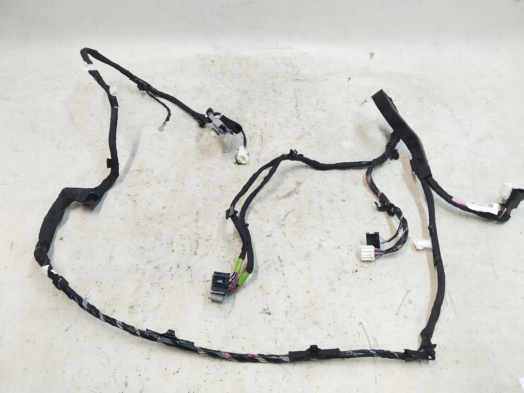 6 Cableado eléctrico del panel superior de la puerta trasera derecha (daños) Tesla modelo X 1032882-00-F