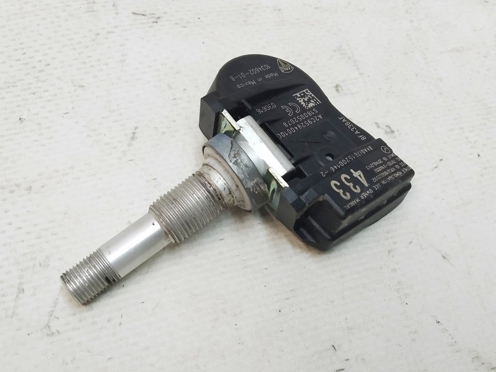 1 Däcktryckssensor TPMS 433 MHz (silverventil) Tesla Model S, Model S REST, Model X, Model 3 1034602-00-C
