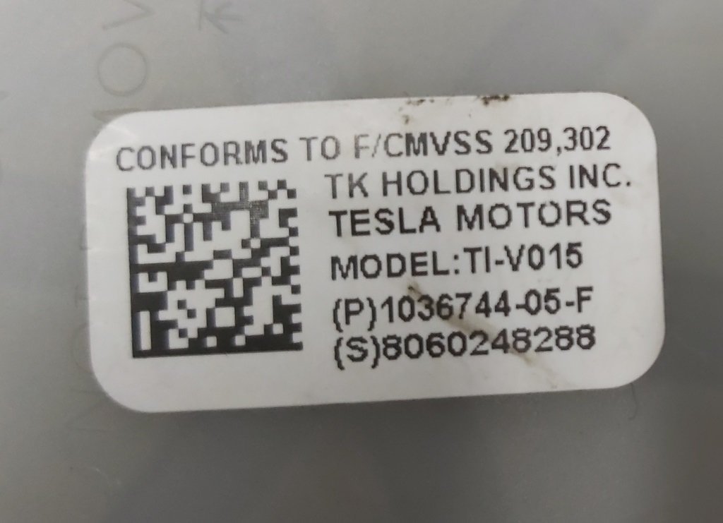 3 Pas bezpieczeństwa 2. rząd siedzeń prawy (CZARNY) Tesla model X 1036744-05-F