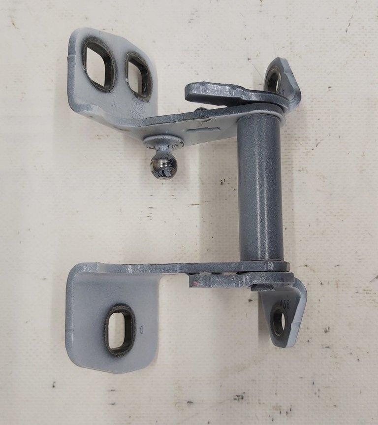 3 1045536-00-H Cerniera superiore porta anteriore sinistra Tesla modello X 1045536-00-H