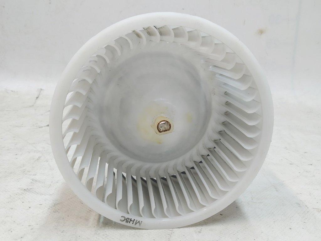1 Pás do ventilador do ar condicionado (aquecedor interno) CBM-M 12V CCW F00S 3B2 574 Tesla Model S REST, Model X 1051864-00-A