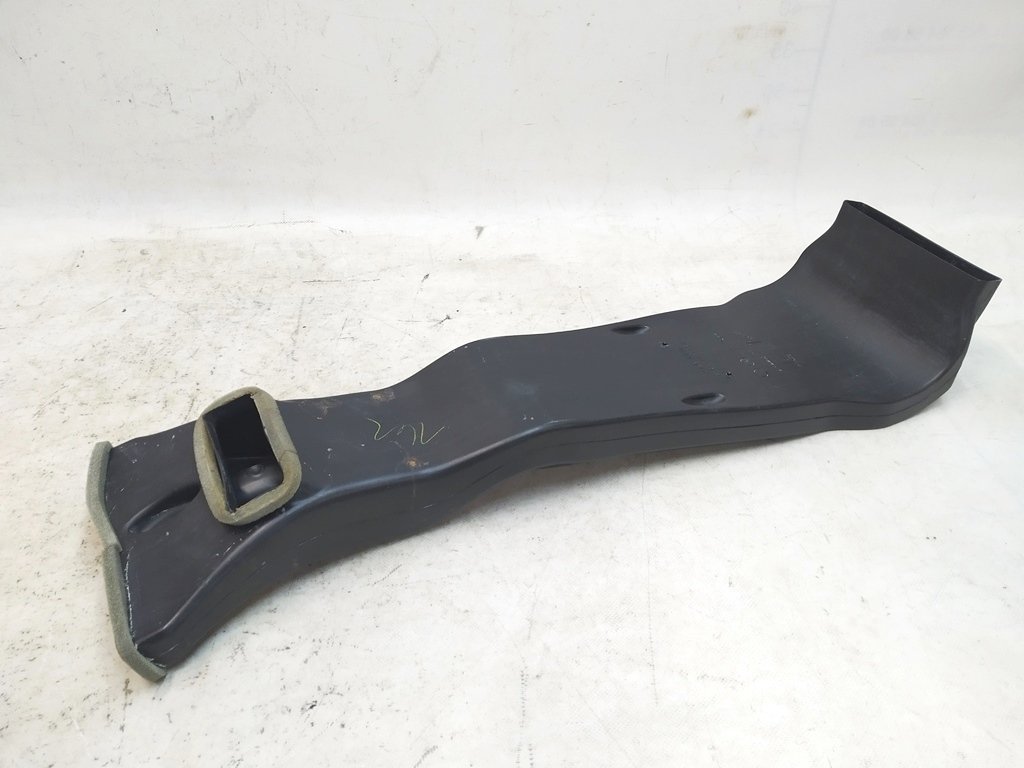 3 HVAC CONSOLE OUTLET DUCT WITH B-PILLAR Tesla model X 1053877-00-B