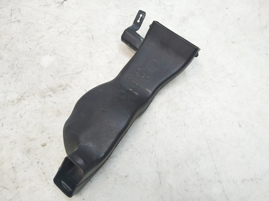 9 Gomito del condotto dell'aria condizionata destro Tesla Model X 1053893-00-A